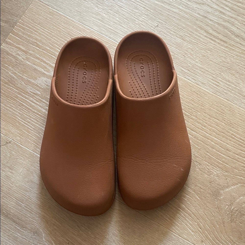 CROCS Classic Tan Clogs